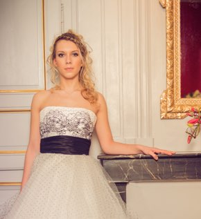 Photo d'illustration : une mariée pose