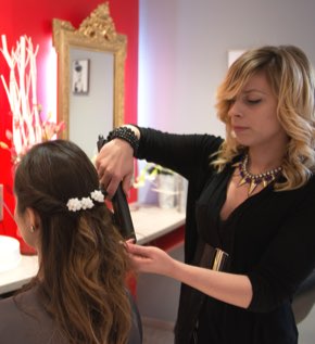 Le salon Eric Stipa à Bourges (18) réalise la coiffure de mariage d'une cliente